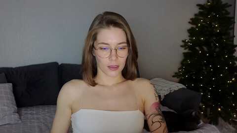 keepspark @ myfreecams on 20231216