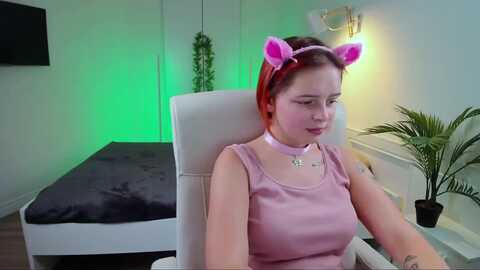 lizzypinky @ myfreecams on 20231216