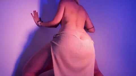 r4venn_ @ myfreecams on 20231216