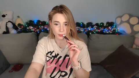 sabrinaviolet @ myfreecams on 20231216