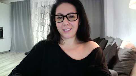 silkywoman @ myfreecams on 20231216