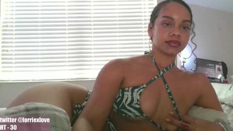 venus_x @ myfreecams on 20231216