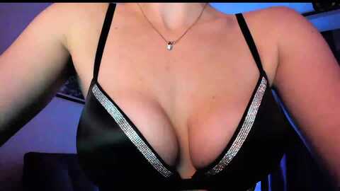 amber_fry @ myfreecams on 20231217