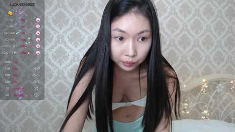 blackfoxi @ myfreecams on 20231217