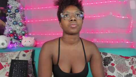 connywells @ myfreecams on 20231217