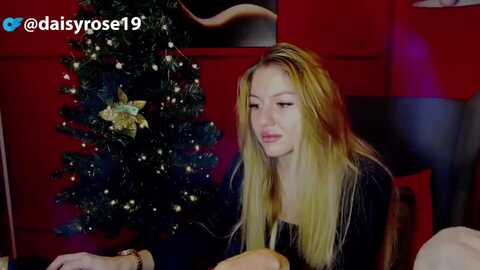 daisyrose_ @ myfreecams on 20231217