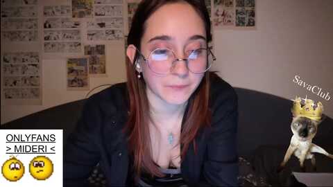 emiliaaaaa @ myfreecams on 20231217