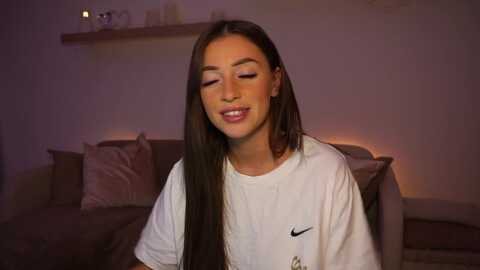 emma_ruby @ myfreecams on 20231217