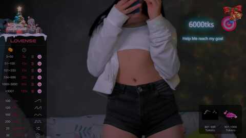 feralberry66 @ myfreecams on 20231217