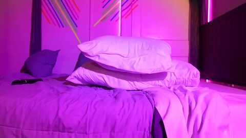 gia_xxxmas @ myfreecams on 20231217