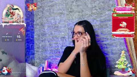 laylakunnisxx @ myfreecams on 20231217