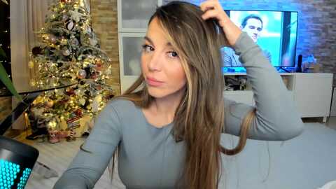 alesia_ @ myfreecams on 20231218