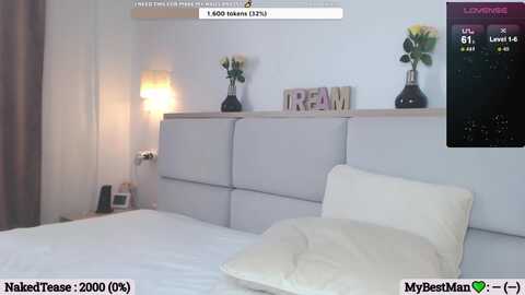 alyssaashley @ myfreecams on 20231218