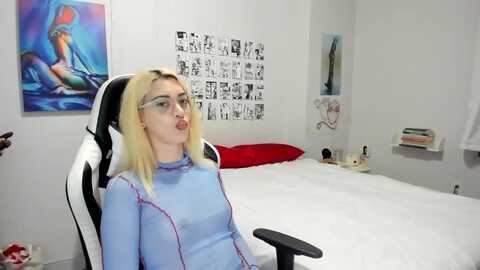 annatame @ myfreecams on 20231218