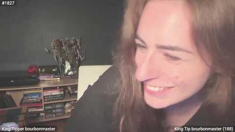 effytudor @ myfreecams on 20231218