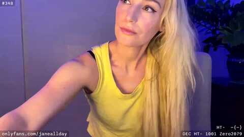 janeallday @ myfreecams on 20231218