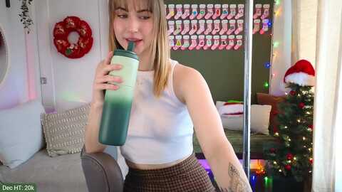 jordynjaci @ myfreecams on 20231218