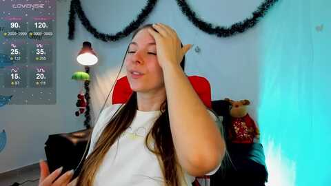 maite_19x_ @ myfreecams on 20231218