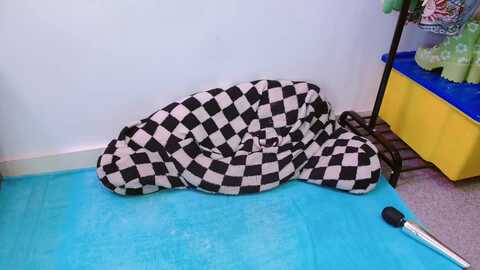 pixie_snow @ myfreecams on 20231218