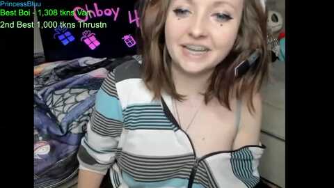 princessbluu @ myfreecams on 20231218