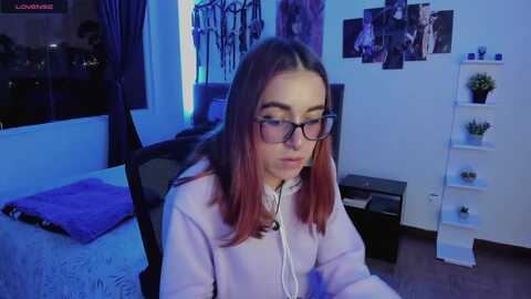 samantasmithh @ myfreecams on 20231218