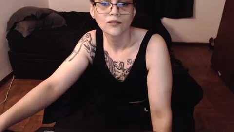 satanna @ myfreecams on 20231218