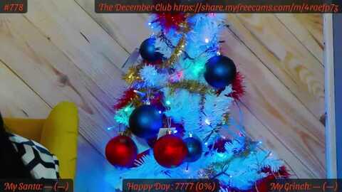 sensualcrissa @ myfreecams on 20231218