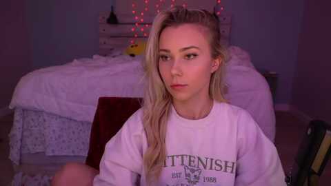 snowkitty @ myfreecams on 20231218