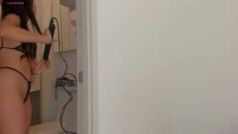 valeriah_ @ myfreecams on 20231218