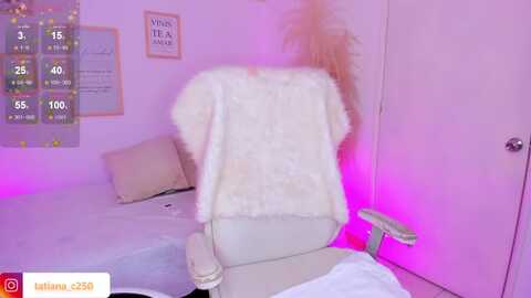 alyssia_dange @ myfreecams on 20231219