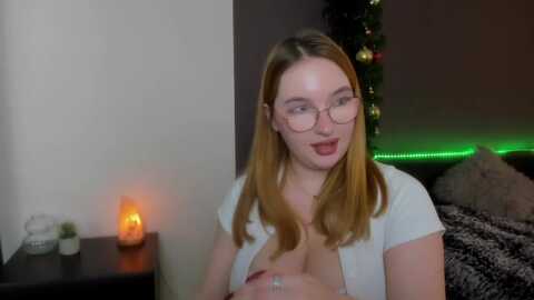 anafoxy @ myfreecams on 20231219