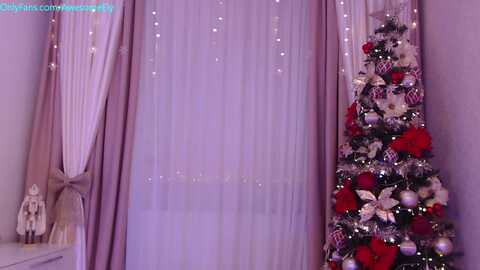 awesomeely @ myfreecams on 20231219