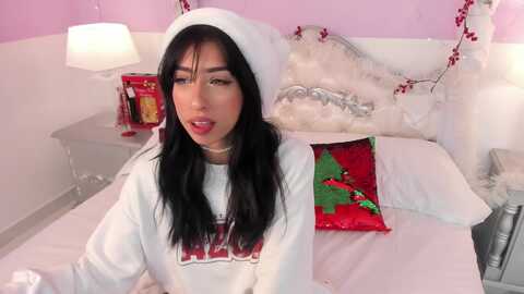 candylau7 @ myfreecams on 20231219