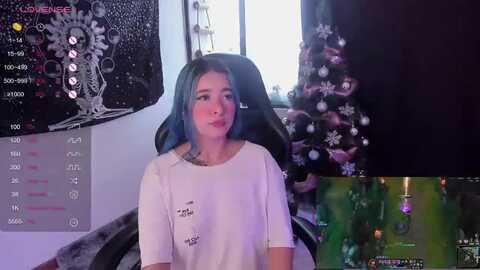 coraline226 @ myfreecams on 20231219