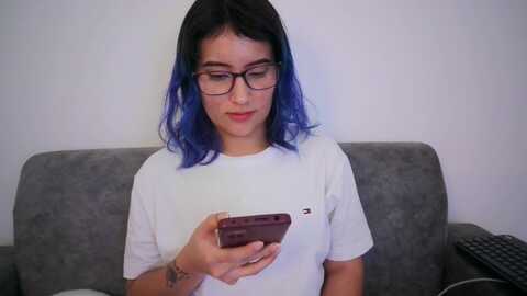 emily_2016 @ myfreecams on 20231219