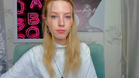 ilanabarnett @ myfreecams on 20231219