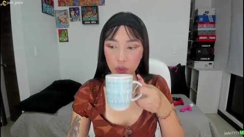 jade7777 @ myfreecams on 20231219