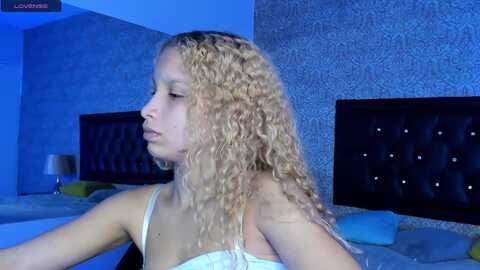 kendra_axl10 @ myfreecams on 20231219