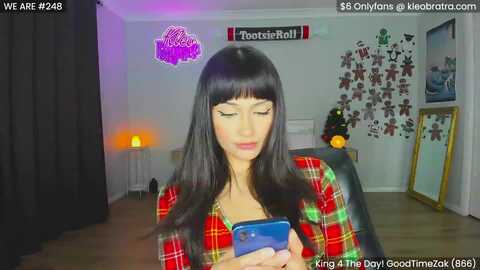 kleobratra @ myfreecams on 20231219