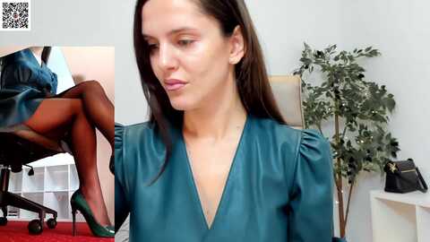 legswattitude @ myfreecams on 20231219