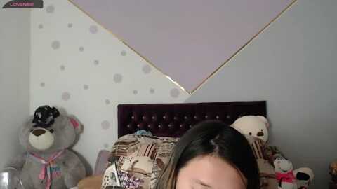 lorenahot06 @ myfreecams on 20231219