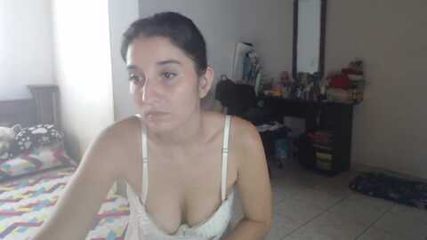 mao02 @ myfreecams on 20231219