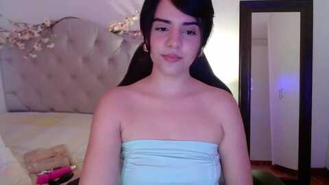 miacollins1x @ myfreecams on 20231219