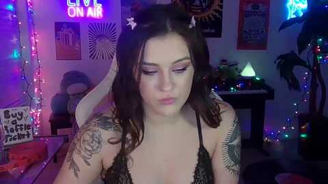 natalienavedo @ myfreecams on 20231219