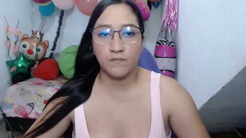 pamela03 @ myfreecams on 20231219