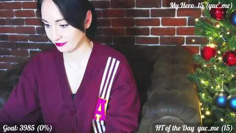 quinniesmile @ myfreecams on 20231219