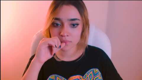 sugar_h0ney @ myfreecams on 20231219