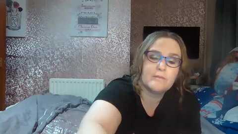 yummymummy39 @ myfreecams on 20231219