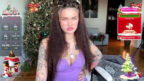 aishanebulski @ myfreecams on 20231220