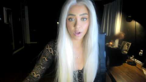 cinnamon @ myfreecams on 20231220